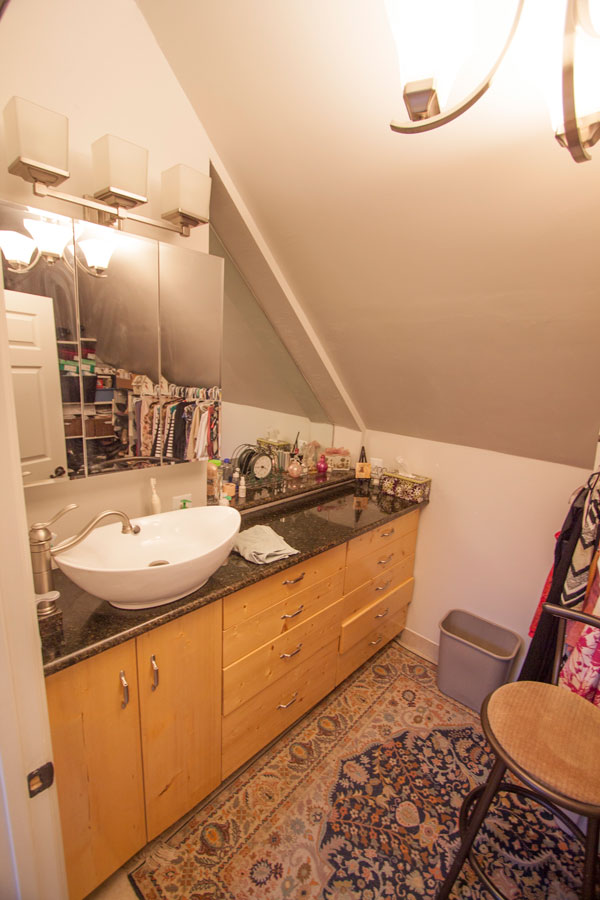 Dressing room: granite, mirrors, drawers, huge closet.